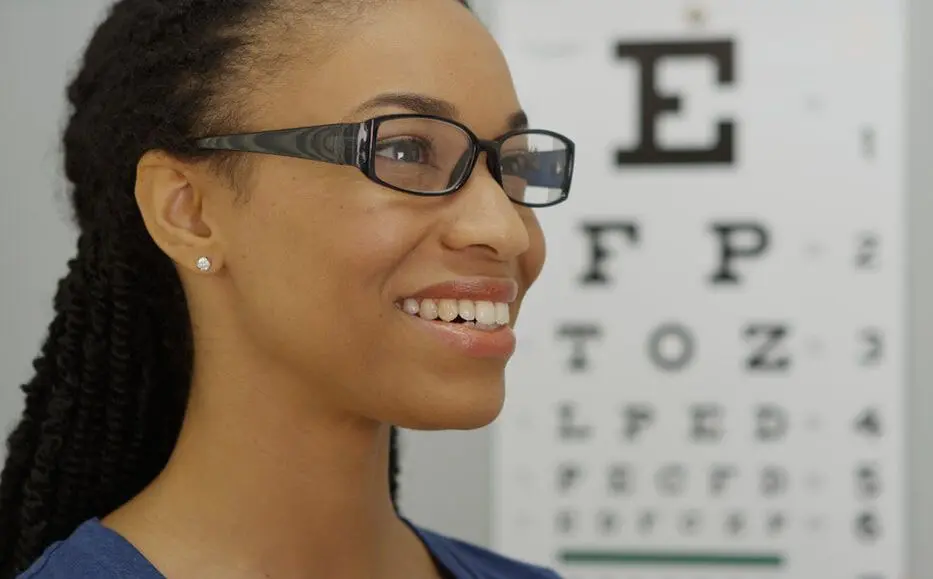 How to Prevent Fogging on Safety Glasses